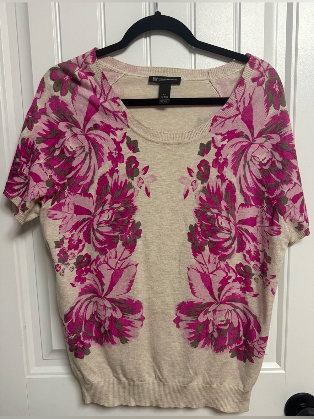INC International Concepts Beige Short-Sleeve Sweater with Fuchsia Floral Print